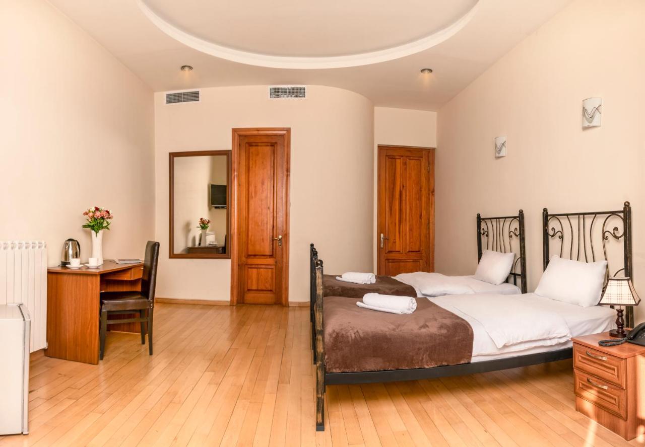 Hotel Vaki Tbilisi Eksteriør billede